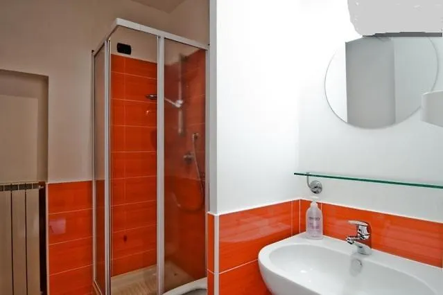 Отель типа "постель и завтрак" Tra Gianicolo E Trastevere 4*
