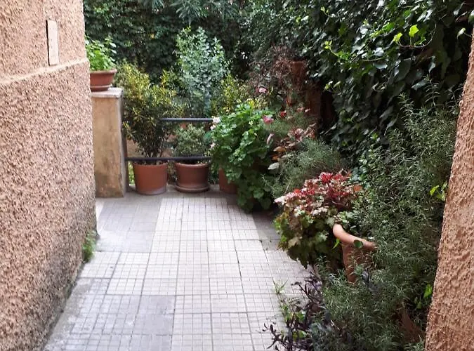 Frühstückspension Tra Gianicolo E Trastevere 4*