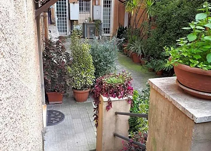 Tra Gianicolo E Trastevere
