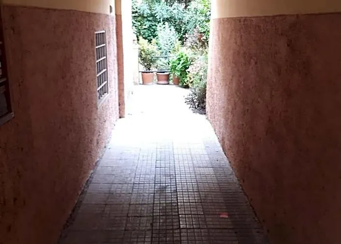 Tra Gianicolo E Trastevere Отель типа "постель и завтрак" 4*
